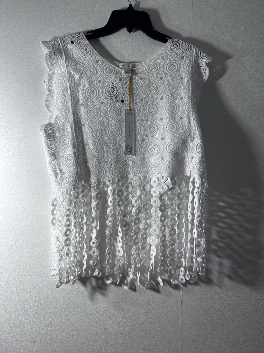 House of Harlow 1960 White Eyelet Fringe Sleeveless Tunic